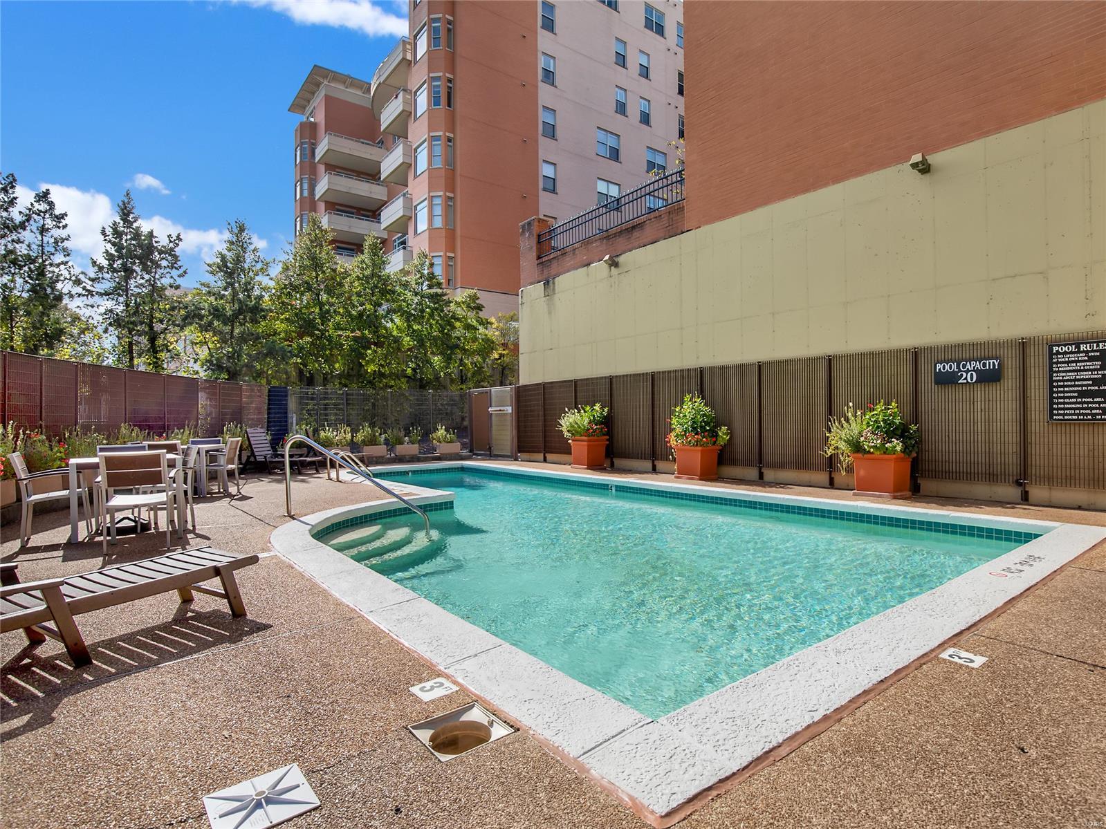 Claytonian A Condo Amd - Residential