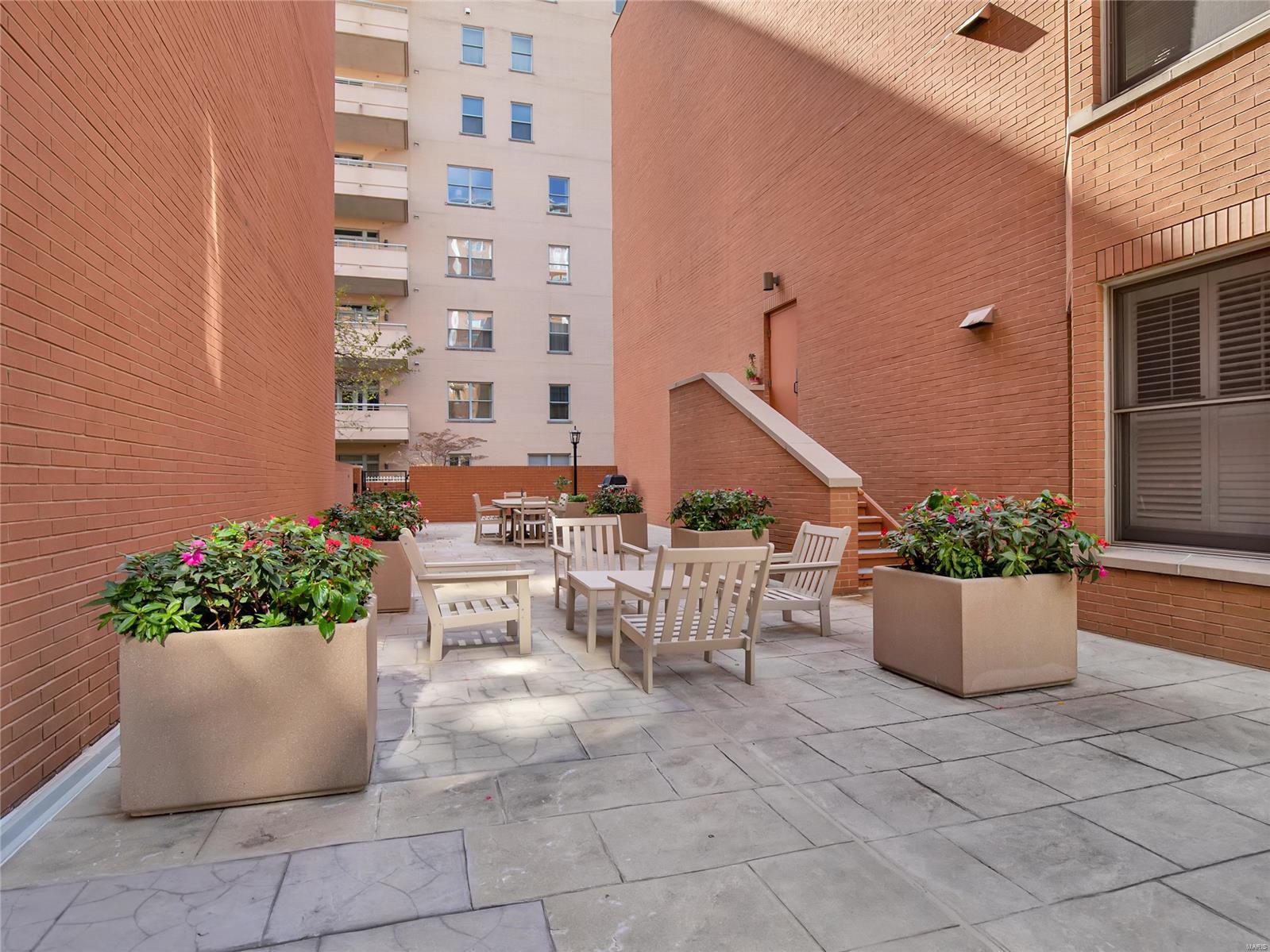 Claytonian A Condo Amd - Residential