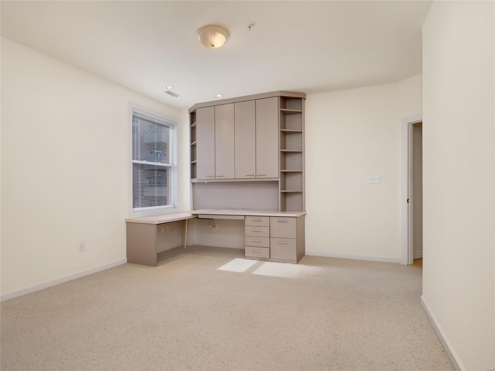 Claytonian A Condo Amd - Residential