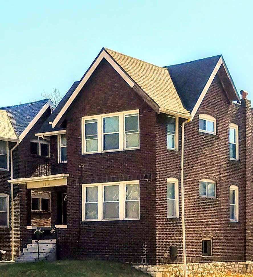 Welcome to 4178 Shaw Blvd #1F!!! Conveniently located in the Historic Shaw neighborhood, only a short walk to Sasha's and close to Shaw park and the Botanical Gardens.  You'll find this large, 1st floor, bright and airy 2 bed 1 bath apartment home.  Beautifully rehabbed.  Enter into a large living room that opens to a large dining room.  Off the dining room is a large eat-in kitchen with plenty of storage, dishwasher, gas stove and refrigerator. Two good size bedrooms located in the back of the home with ceiling fans and closet space.  The spacious bathroom in the hallway with modern fixtures, shower/bathtub. Offering in basement laundry and one off street parking spot. Small shared backyard.  Easy access to S. Grand with restaurants and shopping.  Minutes to downtown, SLU, and Forest Park.