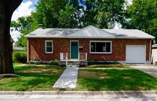 Cozy home located in the heart of Wentzville. This home is move-in ready. You'll love the open floor plan! The living room has plenty of space to entertain or just relax. The updated kitchen with all new cabinets, countertops, and SS appliances gives this home a modern look. Just off the kitchen is the laundry/mud room with beautiful shiplap on the walls. The nice sized bedrooms and updated bathroom offers plenty of room. Outside is a fenced in yard with beautiful large deck. Come see this home, it wont be here long. Additional Rooms: Mud Room