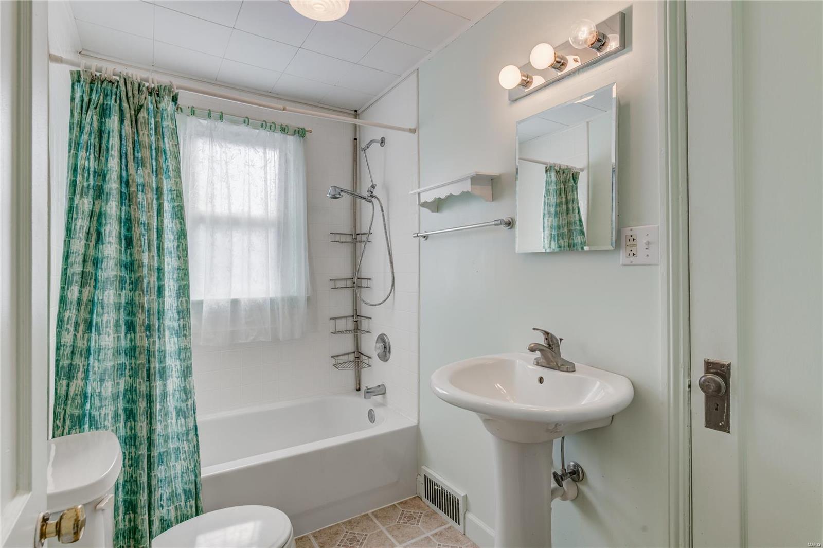 Oak Lawn Terrace - Residential