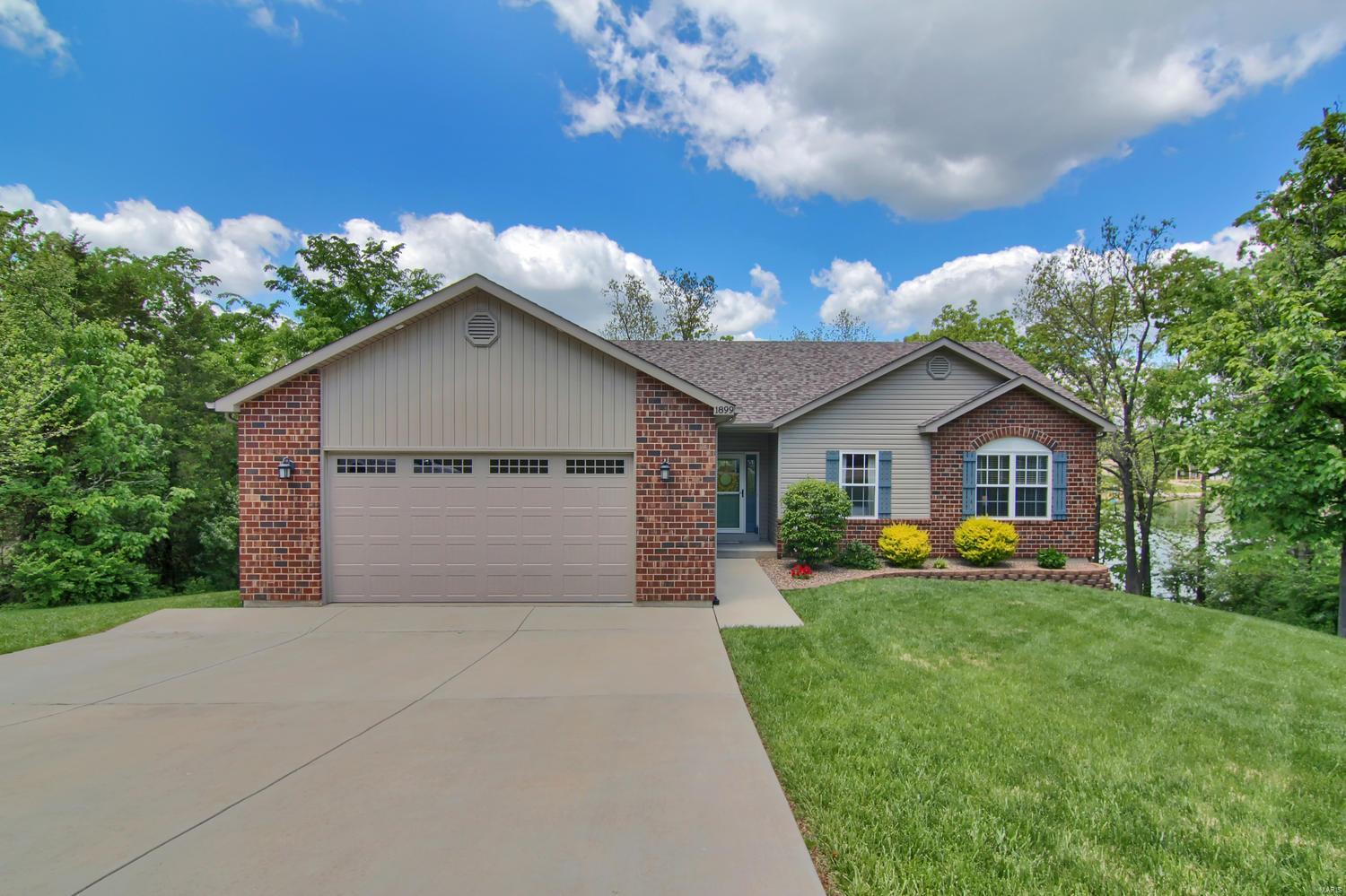 Lake Cattails III - Residential