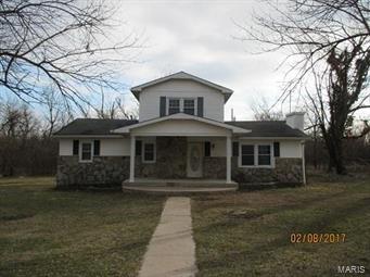 3 bedroom home in Eldridge, MO on main Hwy. Home does have newer windows. Is in need of some repairs, but is a great investment property.  Cash purchase - Home does not have heat / Air SpecialListingConditions: Foreclosure