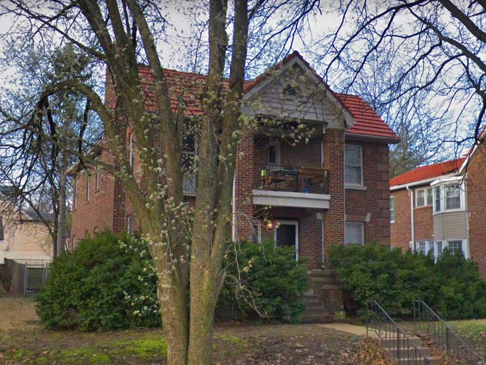 Very spacious first floor apartment in a charming duplex on Delmar, just a few blocks from Clayton.  Hardwood floors, large separate dining room, eat-in kitchen, huge bedrooms, fresh paint, 1 car garage parking plus storage and washer/dryer hook-ups in the basement.