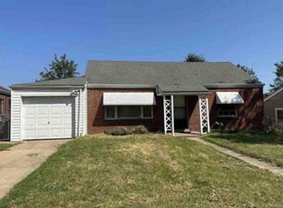 Great Investor's opportunity, solid foundation, nice, beautiful and quiet neighborhood, Convenient location near highway 70, Concrete driveway, Oversized 1 car garage and a neat basement