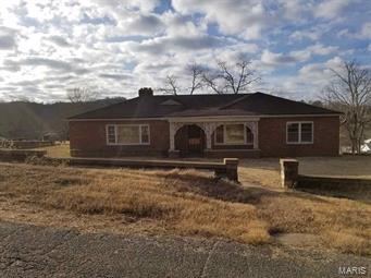 Nice brick 3 bedroom 1.5 bath with full unfinished basement.  Home features a brick detached garage on a corner lot. Case #292-561734. HUD homes are sold "As-Is".  www.chronossolutions.com, www.HudHomeStore.com.