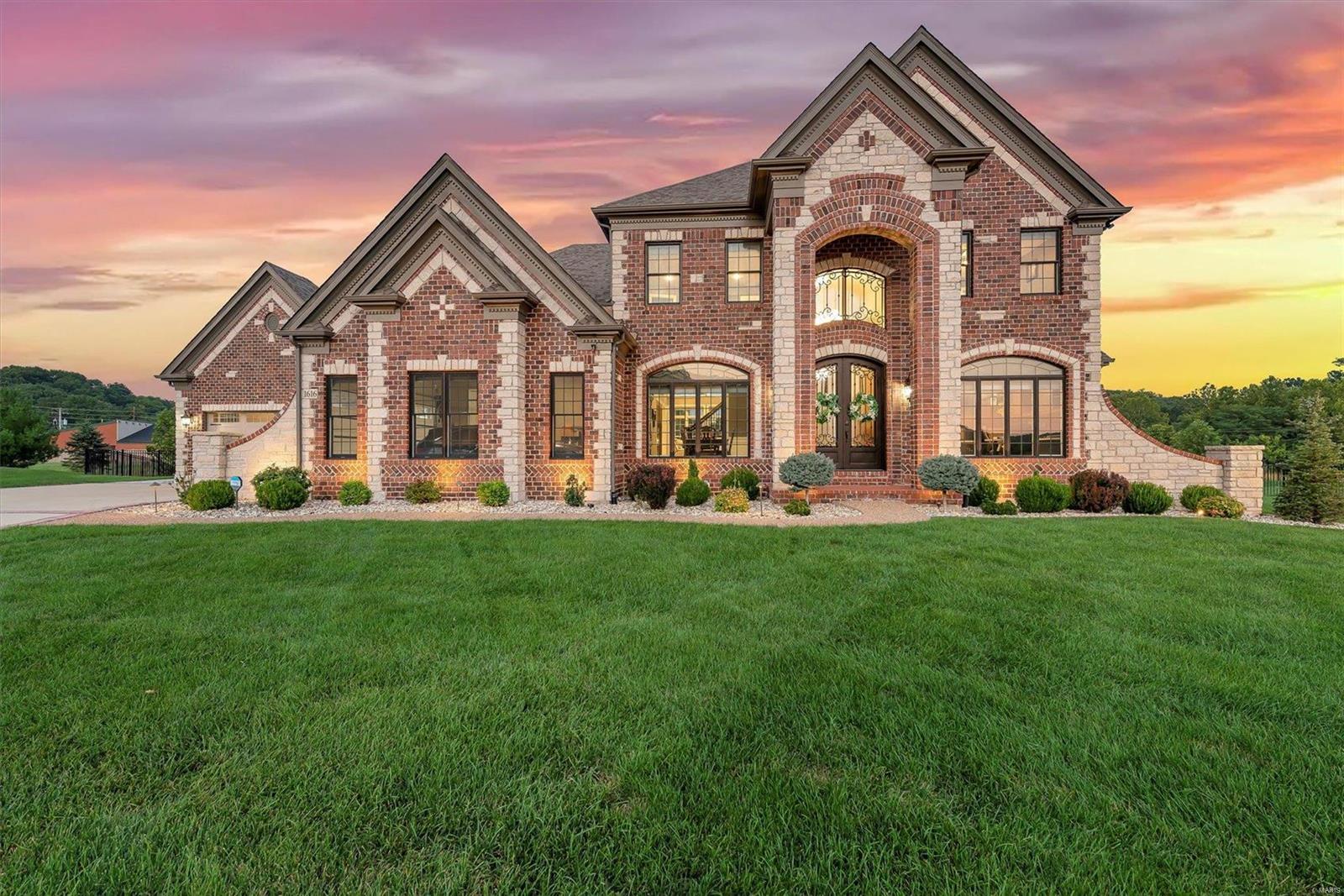 Arbors At Kehrs Mill - Residential