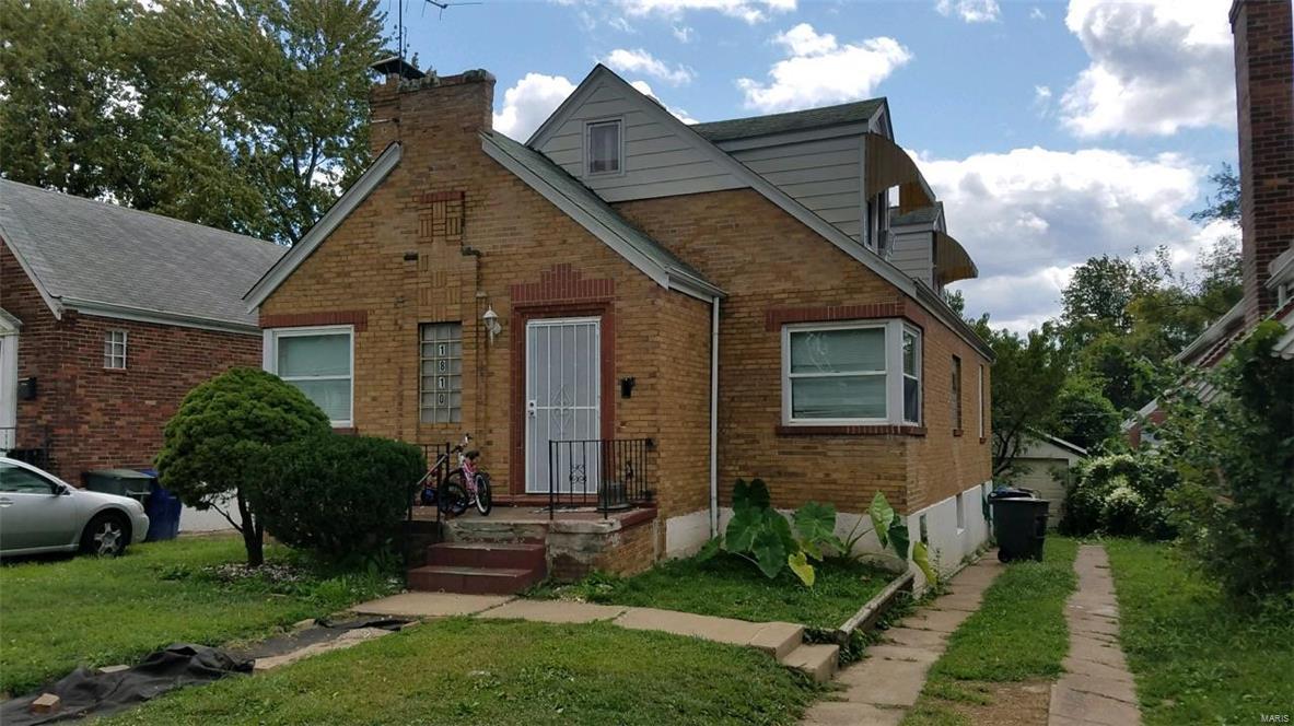 Large family home in stable North City neighborhood. This home features hardwood floors, separate dining room and eat-in kitchen. Two bedrooms on upper level with half bath. Lower level is partially finished. All systems are in good working order. All reasonable offers will be considered.