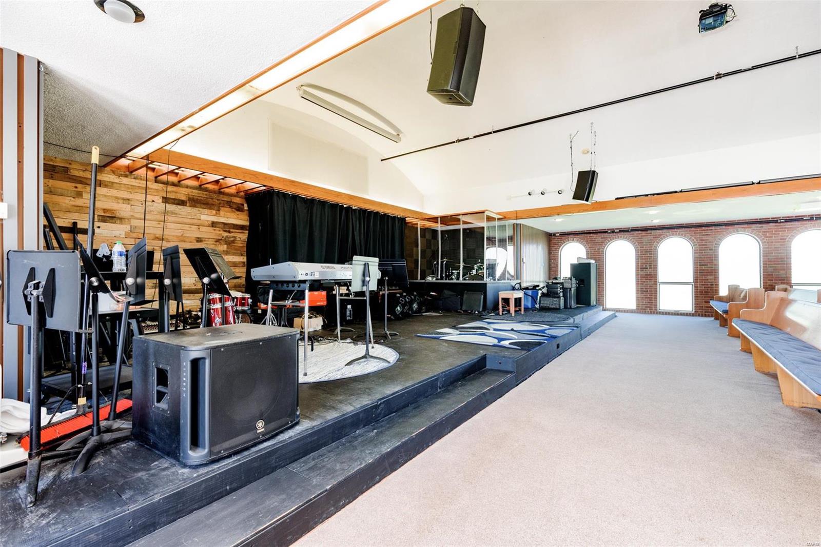 Carondelet Commons - Commercial Sale