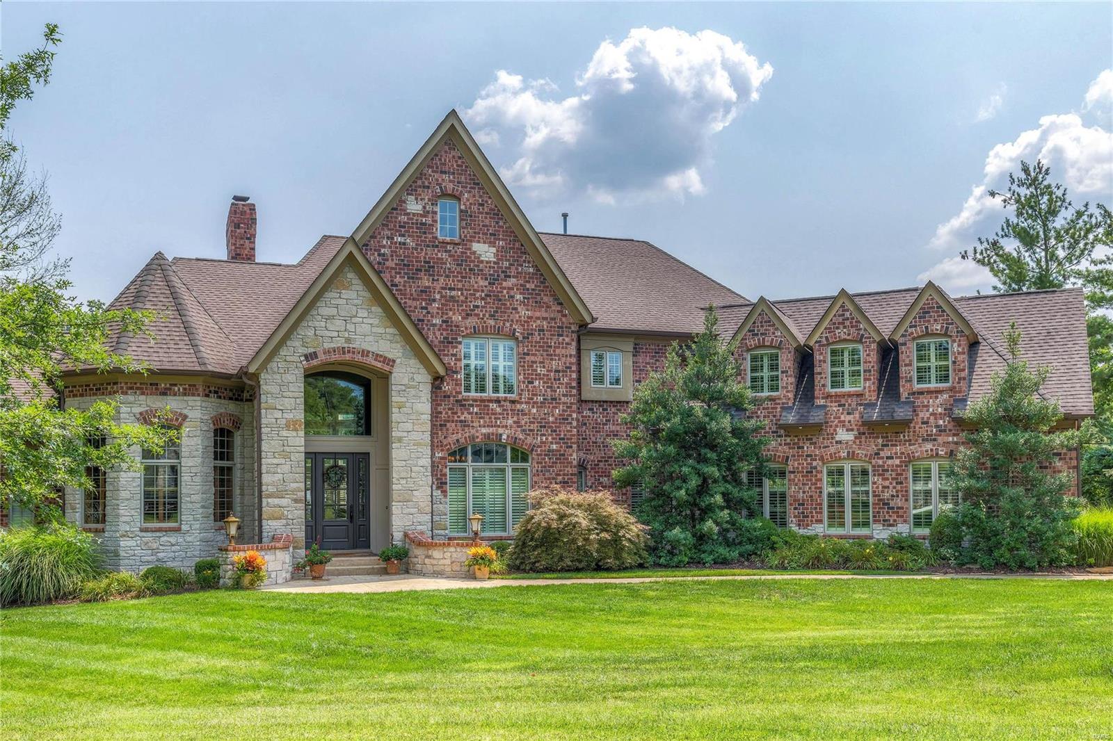 Town & Country Manor - Residential