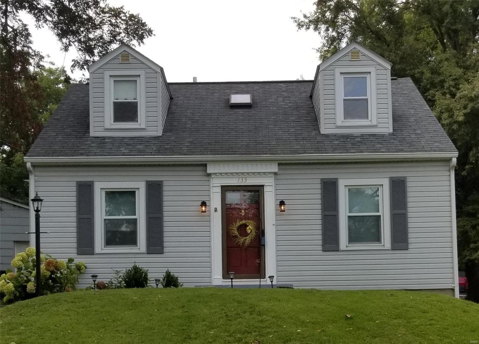 NEWLY RENOVATED AND GREAT LOCATION! Near 70 and Mid Rivers Mall Drive you won’t want to miss this one! New furnace, a/c, and duct work. New range, dishwasher and garbage disposal. Fresh paint and many other updates throughout. Move-in ready. 3 bedrooms and 2 full baths with 2 additional rooms that can be used as office or additional living space. Located in much sought after Fort Zumwalt School District. Additional Rooms: Mud Room, Sun Room