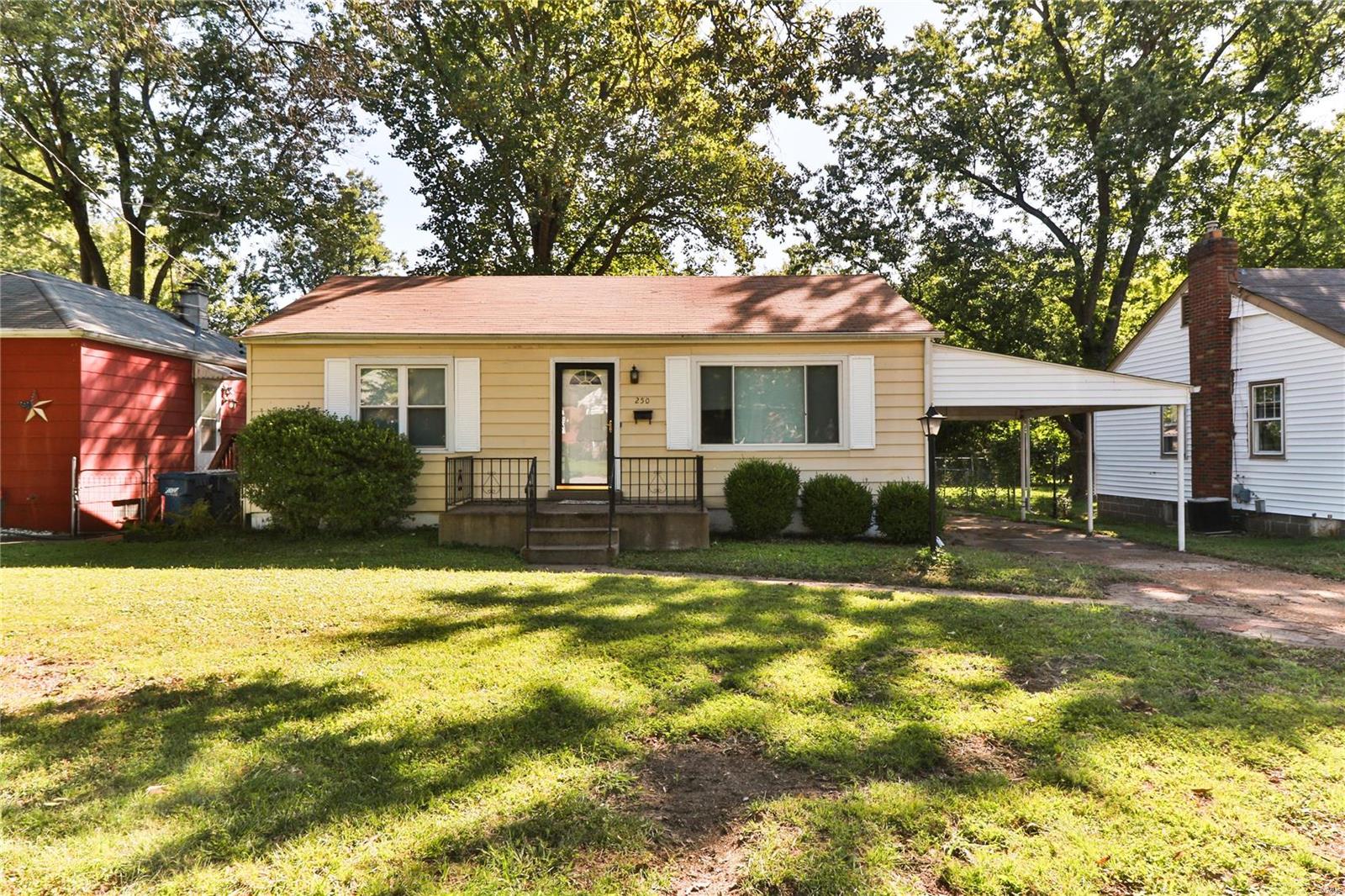 Welcome home to 250 South Barat Ave! This adorable 2 bed, 1 bath ranch is sure to please. This home will check all the boxes from the moment you pull up- it's conveniently located and such a charmer! Once inside, you won't be ab;e to take your eyes off of the gleaming floors and the bright natural light throughout the home. The kitchen is beautifully done offering tons of cabinet and counter space as well as easy access to the spacious dining area. Each of the rooms are spacious and bright and the full bathroom is pretty and pristine. The large basement is just awaiting your finishing touches. And last but not least, don't forget about the gorgeous, large, and flat backyard. You won't want to miss this one- schedule your showing today!