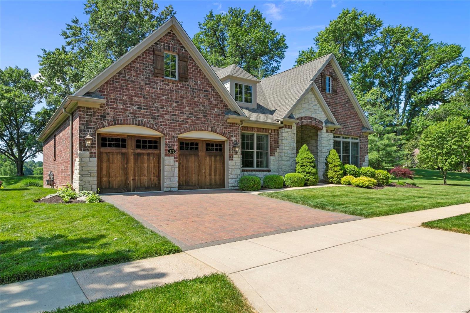The Villas At Meadowbrook - Residential