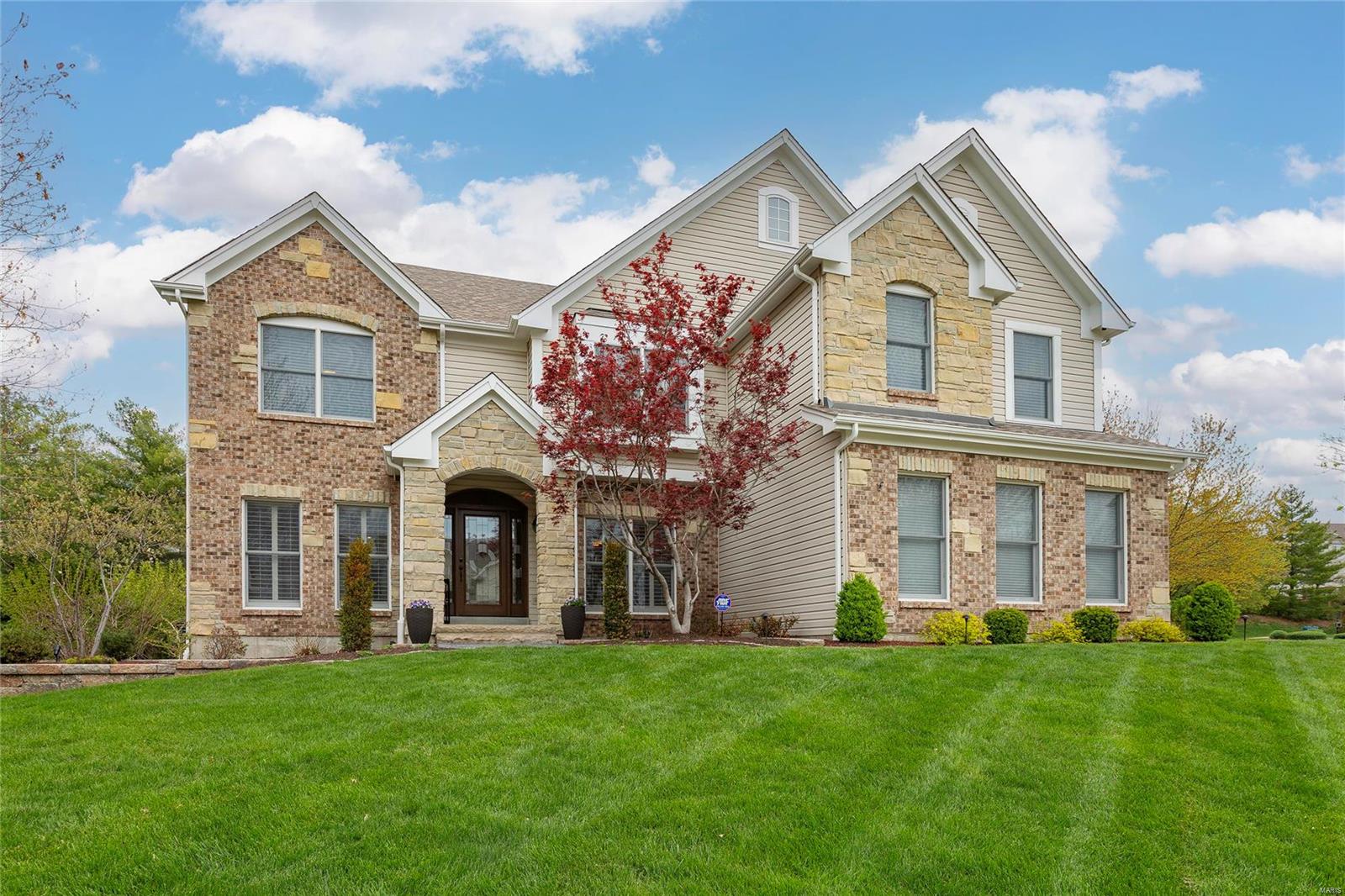 Spectacular 2Sty on nearly ½ acre, cul-de-sac lot! 4 Beds, 5 Baths (3F/2H) & 4600+ sqft living space with Lower Level. Formal Dining & Living Rooms, bright & airy Family Room with a gas FP. Gourmet Kitchen with custom cabinets, granite, island/breakfast bar, SS appliances, Breakfast Room & Butler’s pantry. Main Floor Laundry, Mud Room & Powder Room! 2nd Floor Bonus Room, Master Retreat with custom walk-in closet & spa like Bath with free standing tub & custom walk-in shower. Professionally finished LL with Rec/Family Room, half Bath & wet bar. Highlights: newer roof, newer zoned HVAC (2023), wood floors & custom mill work, plantation shutters, recessed lights, professional landscaping (2022) & O/S 3-car garage with newer insulated doors. Relax on the low maintenance deck (2020), concrete patio (2020) or on the expansive pool deck! Fabulous free form, in-ground pool (newer heater, chlorinator & pump 2021-2022), all while in the private backyard.