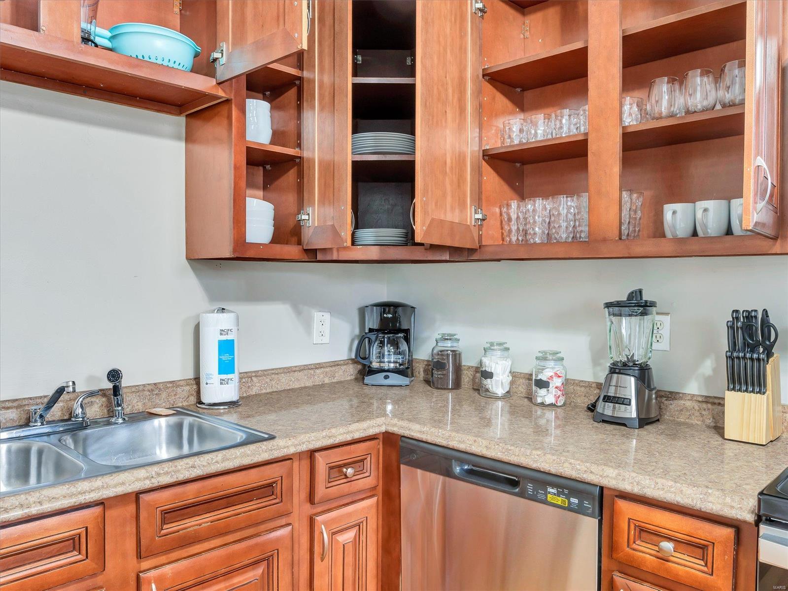 Shaws Lafayette Avenue Add - Residential Income