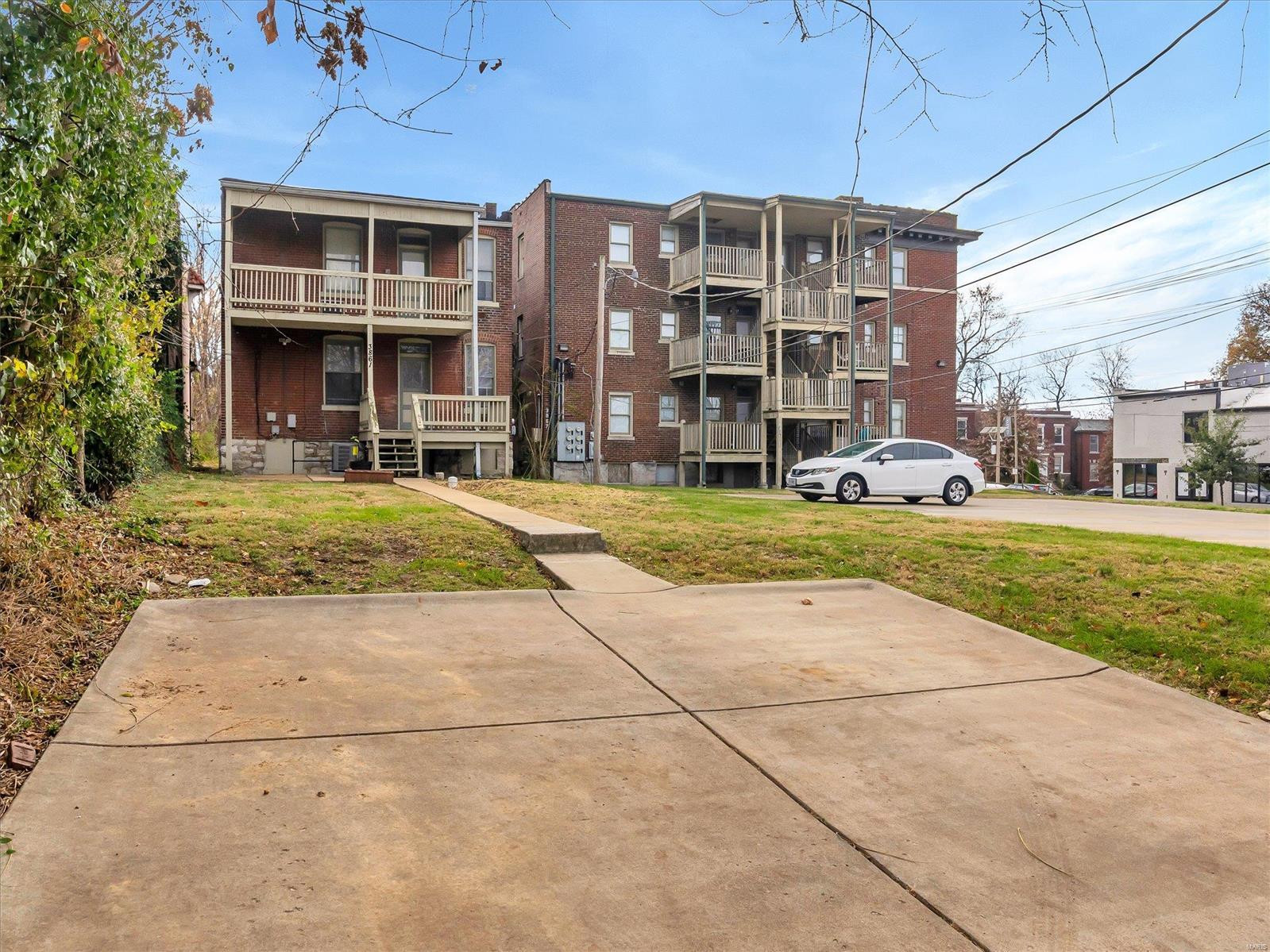 Shaws Lafayette Avenue Add - Residential Income
