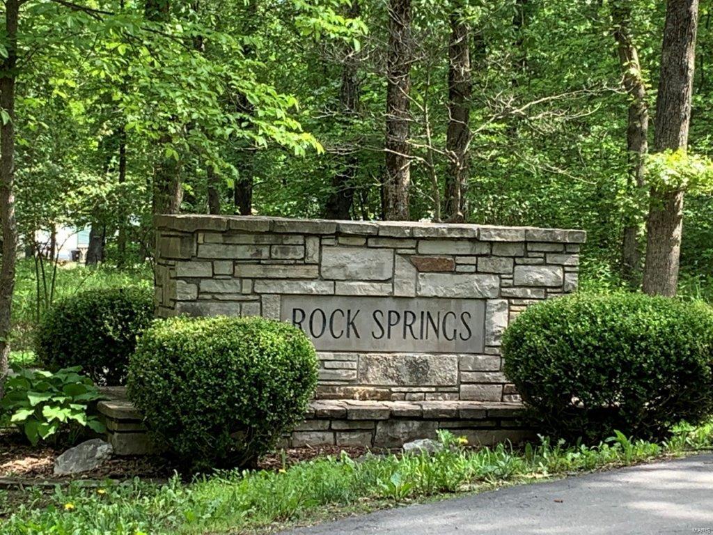 Great residential lot of 2.37ac to build your dream custom home here in Wright City! Mostly wooded acreage in Wright City School District.

Deed restrictions may apply!