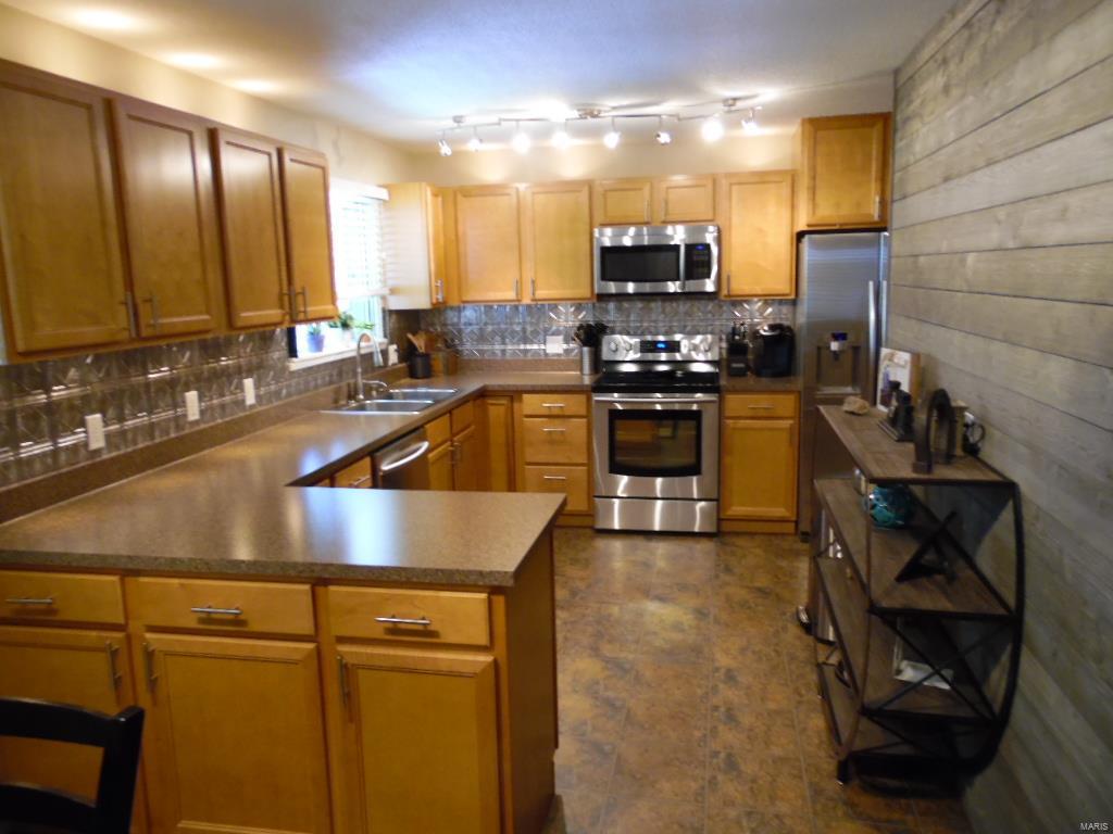 Crecelius Meadows Tara Hills - Residential