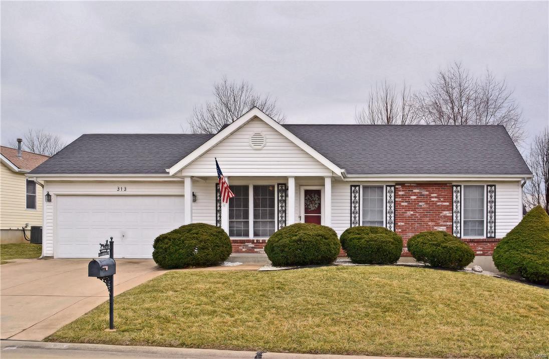 Highest and Best due by 2-29-16 at 9p.m
Wonderfully clean 3 bedroom, 2 bath ranch w/finished lower level & fenced-in backyard is waiting for you to call home. 2 car garage with widen driveway. Meticulously maintained landscaping welcomes you into this super clean home. Open floor plan allows for great living space between the living room and kitchen. The kitchen, with pantry, features updated appliances including gas range, hood and Bosch dishwasher. Step out of the breakfast room into the Florida room and enjoy another great place to entertain or relax. The Florida room has access to the garage, patio and overlooks the fenced-in backyard. All the bedrooms have ceiling fans and newer carpet. The master suite features a private bathroom with walk-in shower. The finished lower level offers yet another space to entertain or relax. It features a 2nd living room, office/playroom and plenty of storage. This homes location is very convenient to shops, restaurants and major commuting routes. Additional Rooms: Sun Room