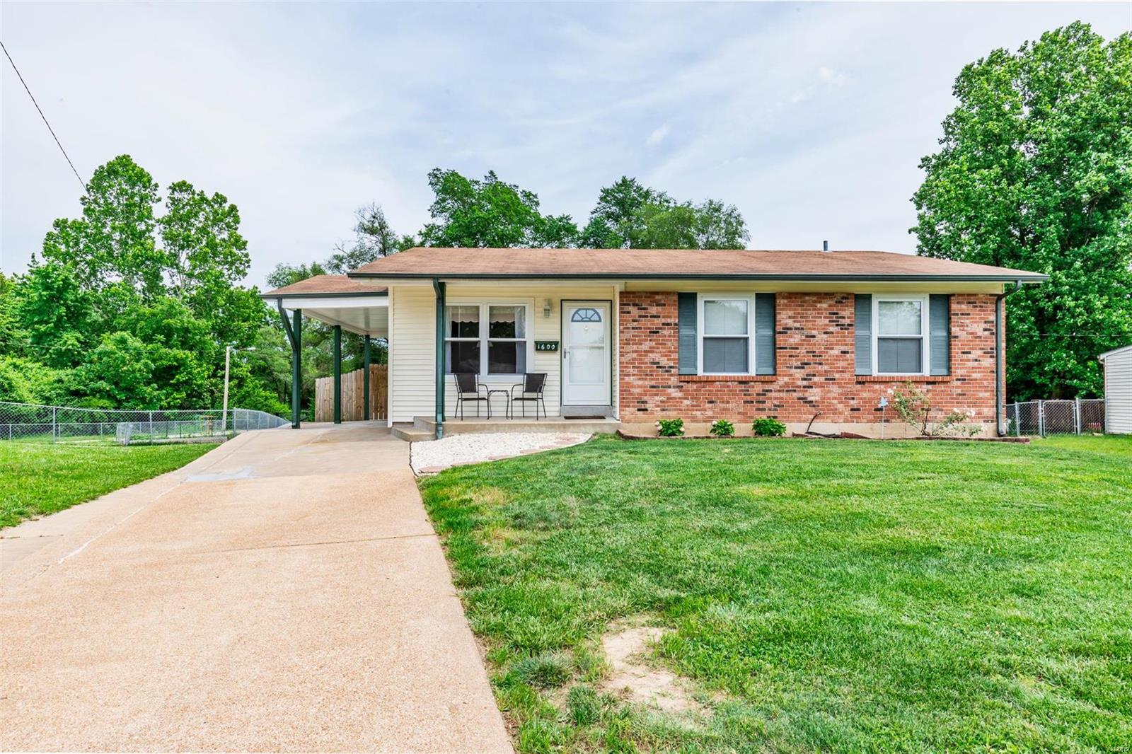 Beautiful 3 bedroom, 3 full bath, Turn key ready. This home sits at the back of a quiet cul de sac and backs up to the park. So much to offer, updated bathrooms, freshly painted, low maintenance brick and vinyl siding, enjoy this open floor plan kitchen and family room that could be turned to a dining room, 6 panel doors throughout, this home is bright and welcoming, lower level features a full bath with soaking tub/shower, plenty of entertaining can be had downstairs or take the entertaining outside to your park like back yard, enjoy the privacy of wood fencing 2013, stamped concrete patio, fire pit area off in the lower part of the yard and back in the corner a large utility shed 2013, or maybe it can become a she-shed? hmmm. Don't wait! This property is ready to move.