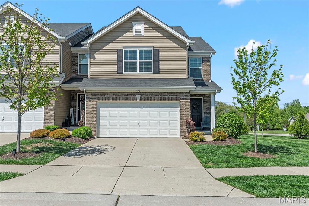 This adorable 3-bedroom, 2-bathroom townhome is conveniently located in Wentzville, a town that offers all the essentials along with excellent schools. Situated on a corner lot, the property features ample space and a lovely patio for outdoor living. The best part is that you can enjoy a yard without the burden of upkeep and maintenance, thanks to the condo HOA amenities. This home is a wonderful place for you to move in, kick back, relax, and enjoy life!
Refrigerator, washer, and dryer are included if desired.