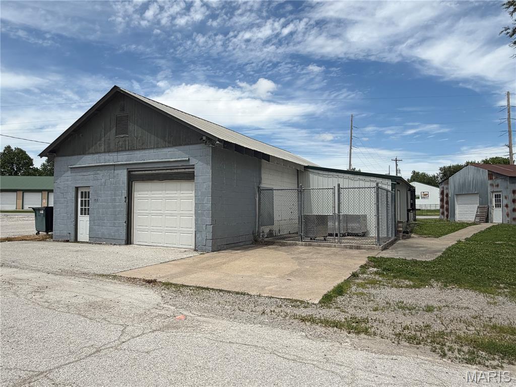 NA - Commercial Sale
