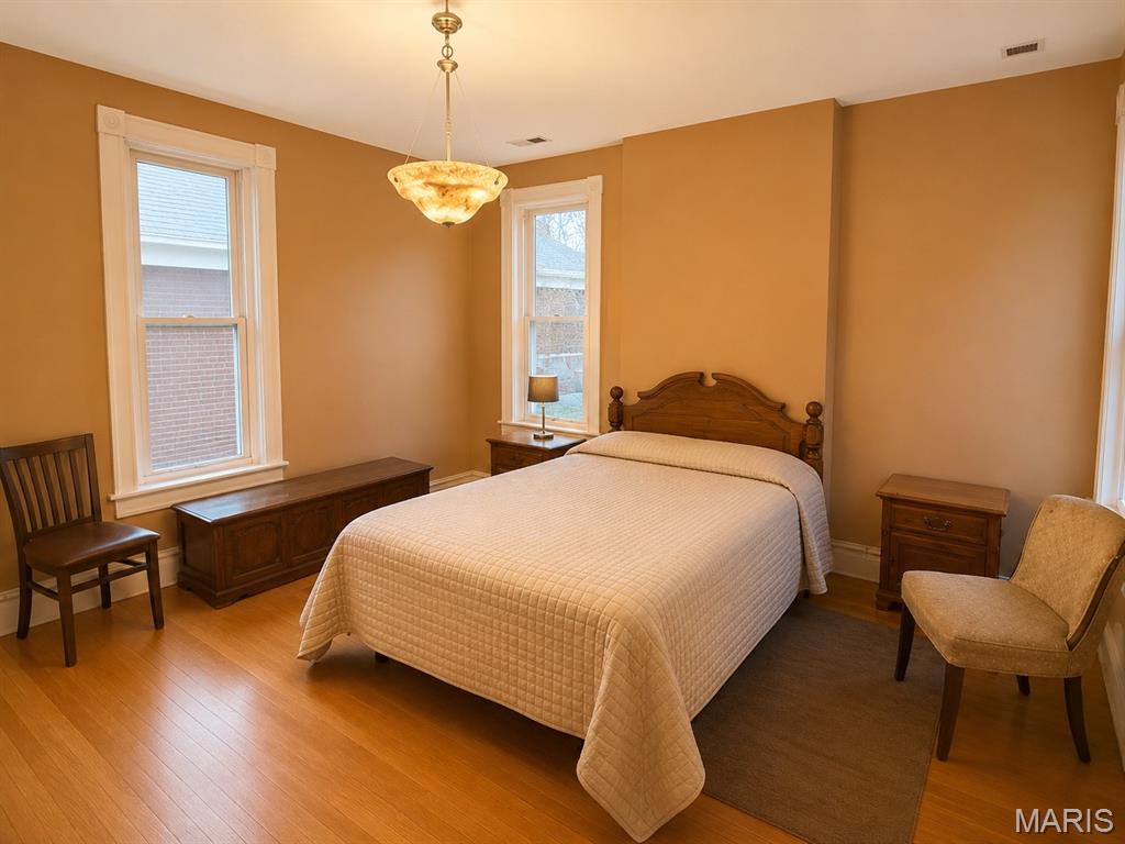 Raymond Place Add - Residential