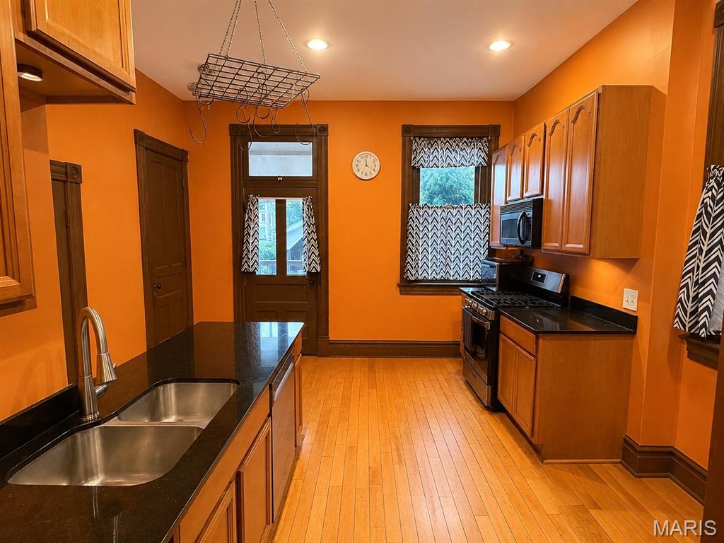 Raymond Place Add - Residential