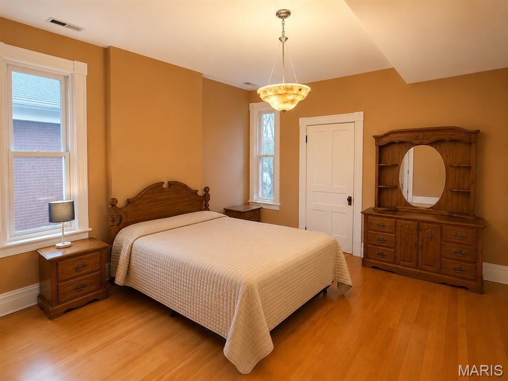Raymond Place Add - Residential