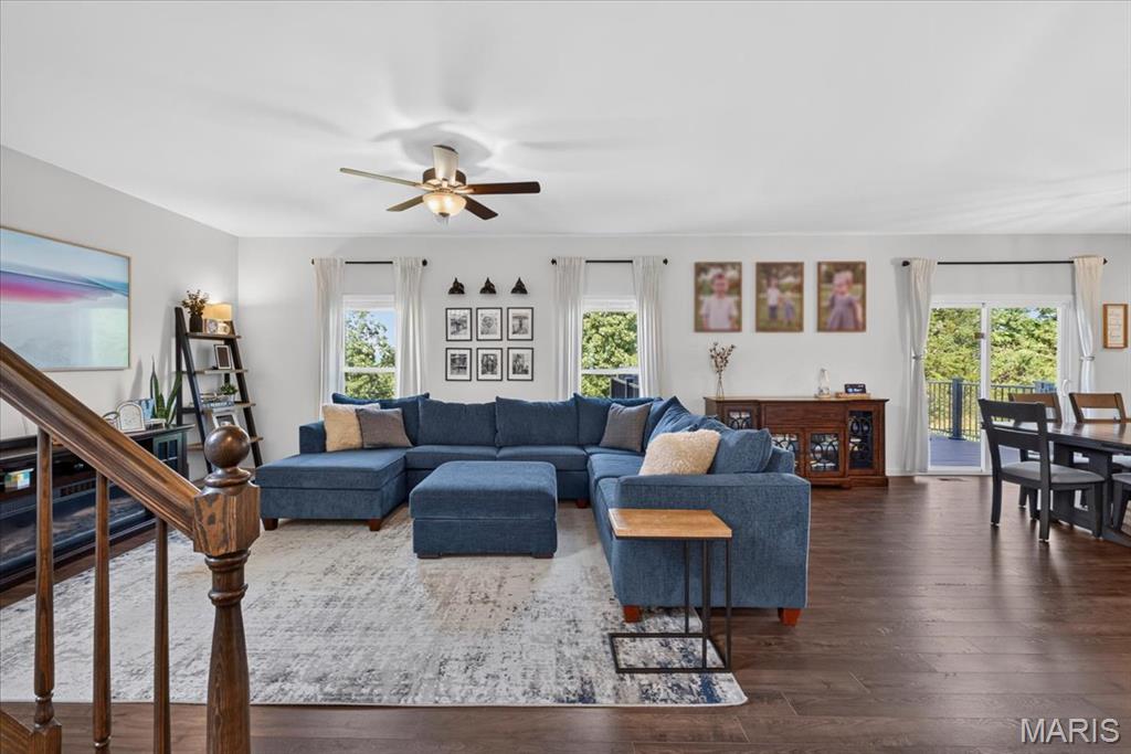 Arbors Of Rockwood Five The - Residential