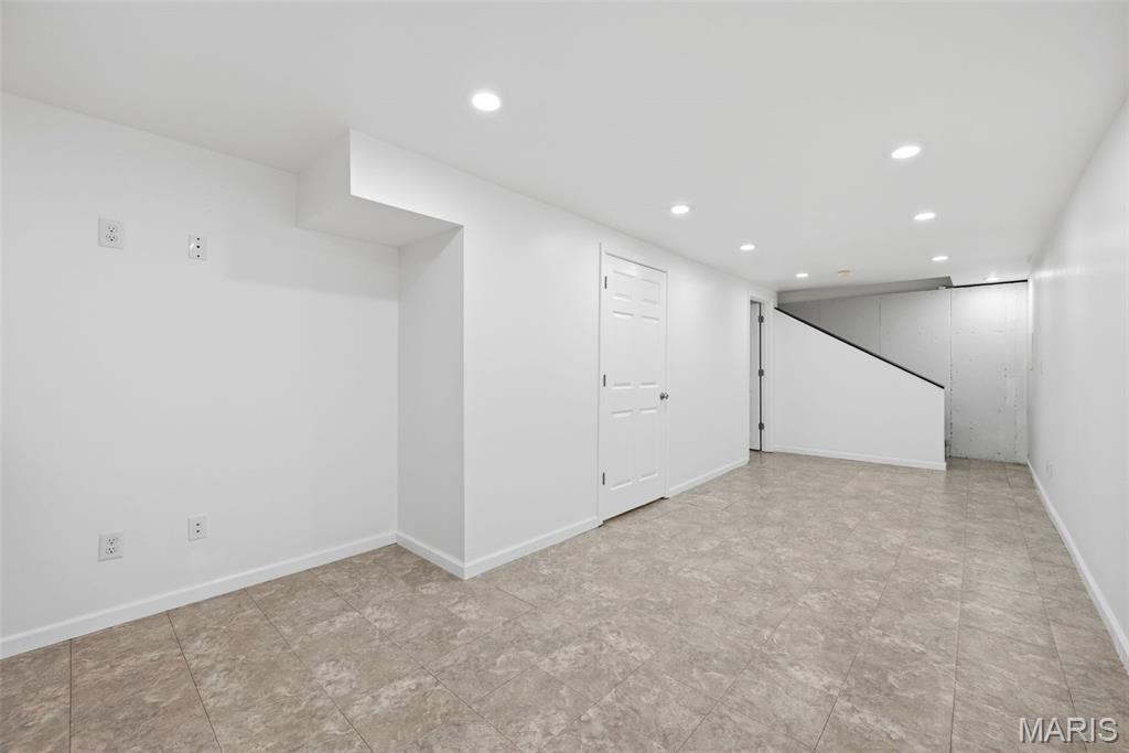 Meadowridge #6 - Residential