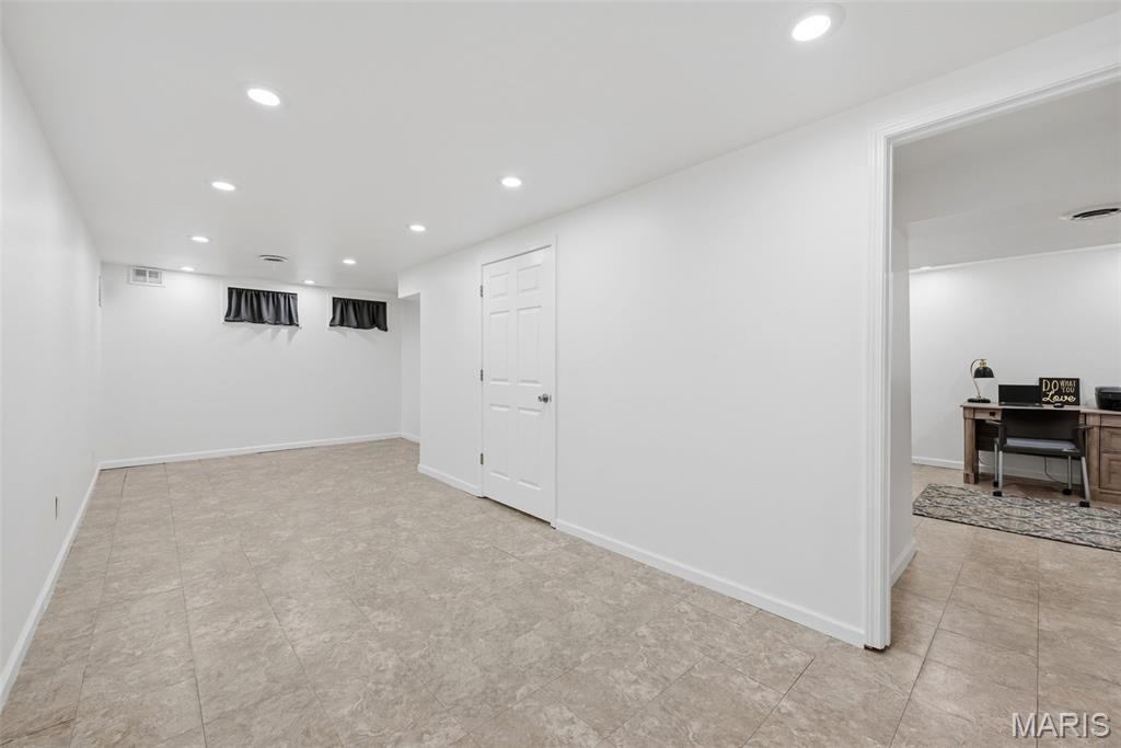 Meadowridge #6 - Residential