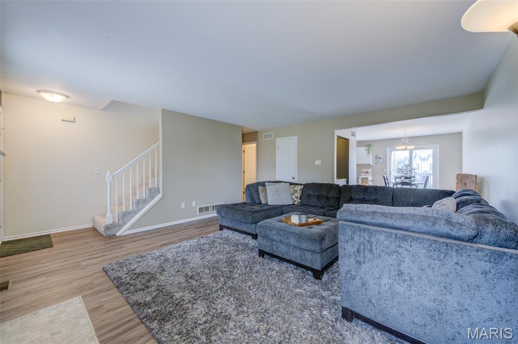Sherman Meadows Twnhms - Residential