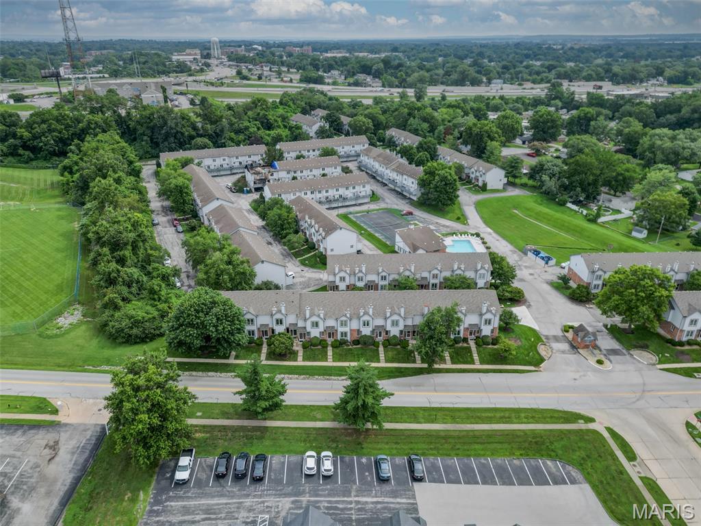 Sherman Meadows Twnhms - Residential