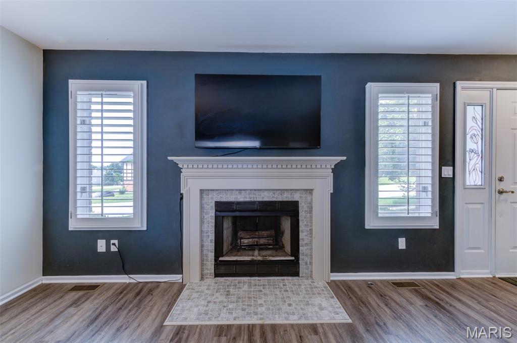 Sherman Meadows Twnhms - Residential