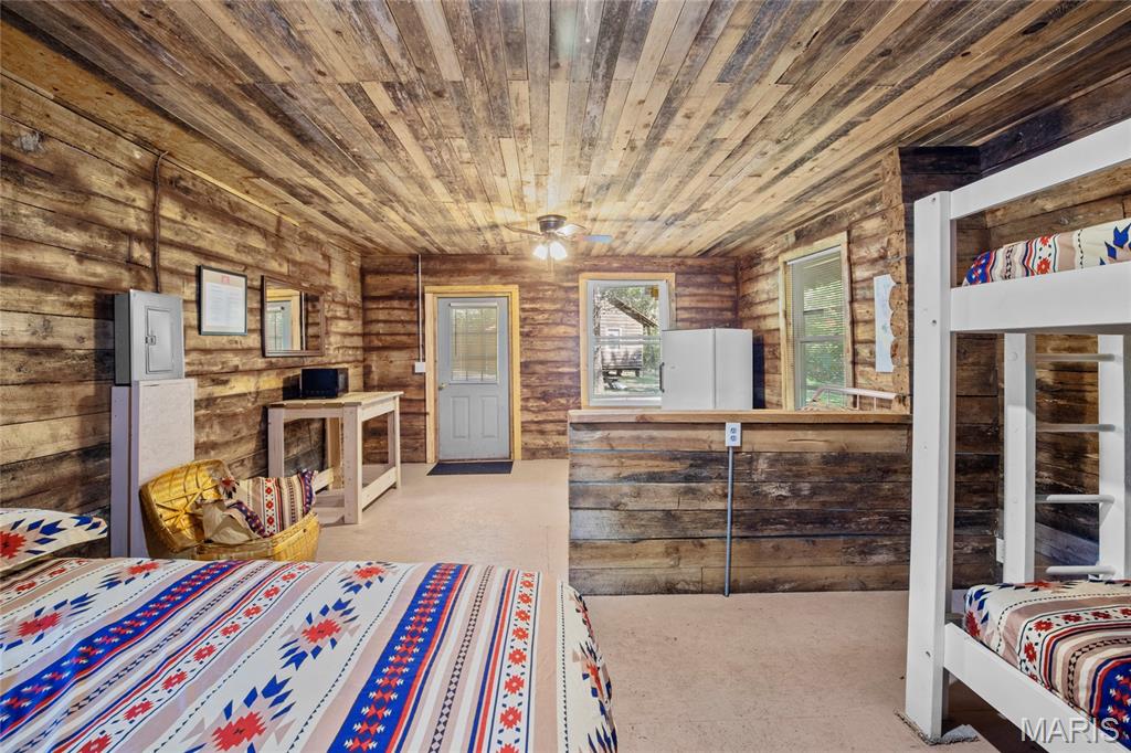 n/a - Commercial Sale