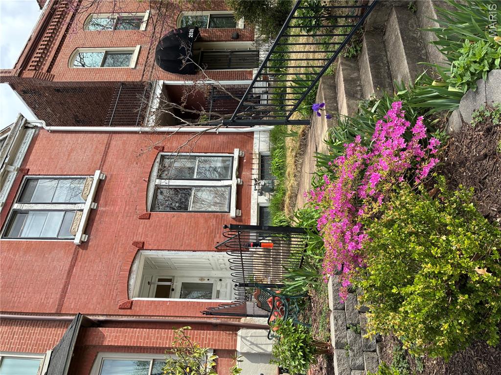 St Louis Commons Add - Residential