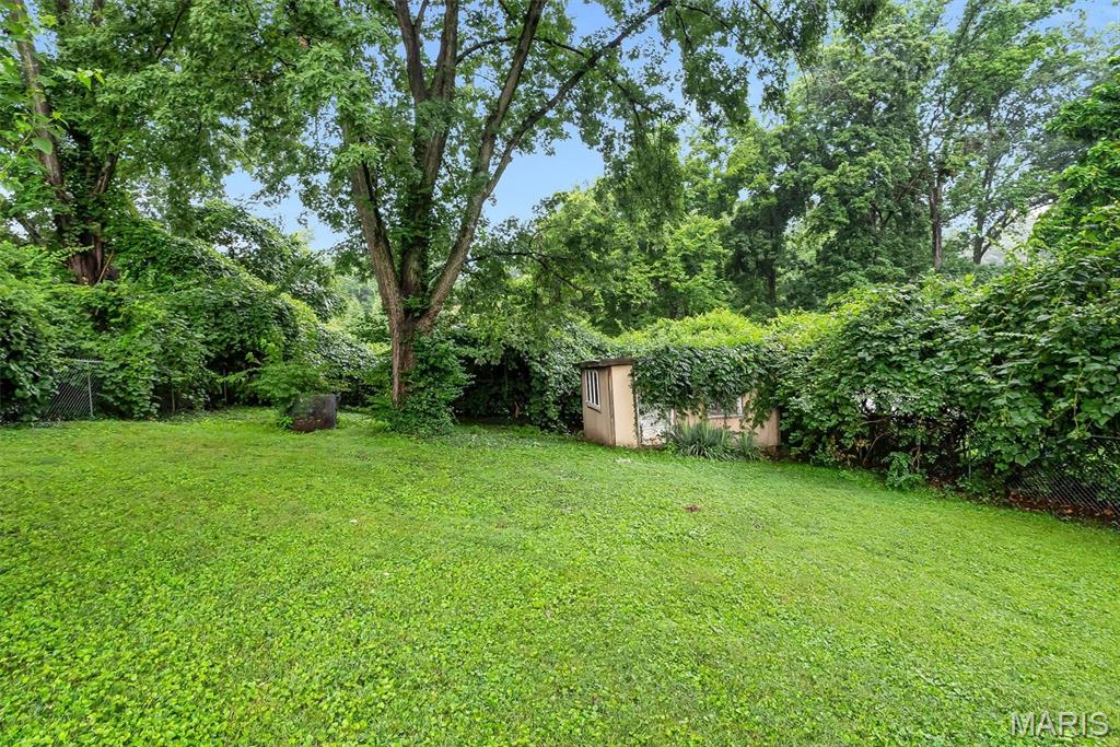 Woodlawn Manor - Residential