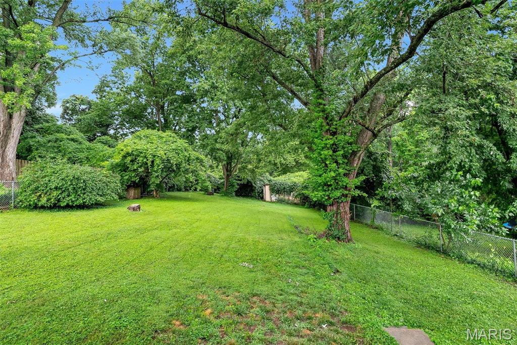 Woodlawn Manor - Residential