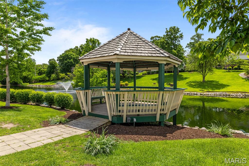 Brentwood Forest Condo Ph Six T - Residential