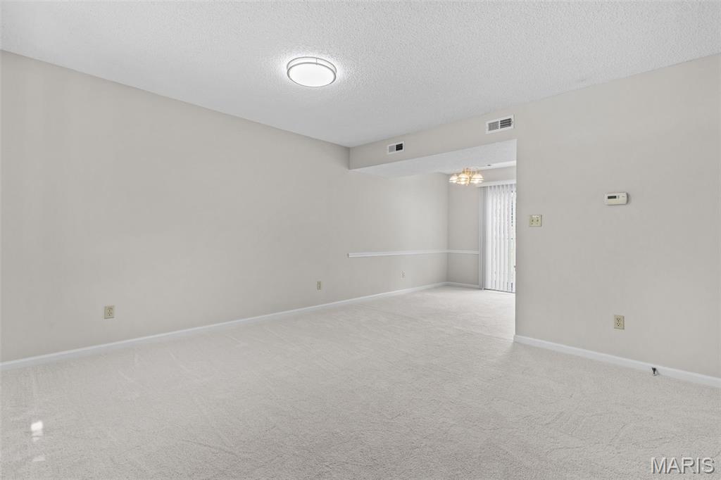 Brentwood Forest Condo Ph Six T - Residential