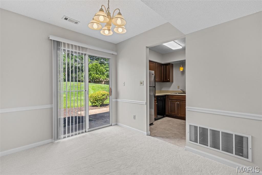 Brentwood Forest Condo Ph Six T - Residential