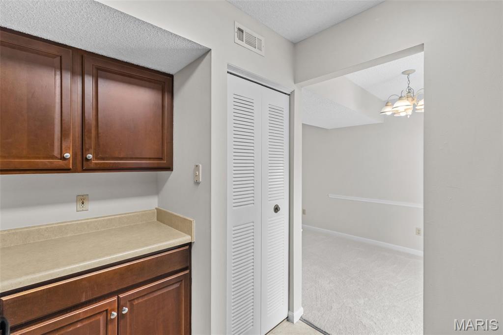 Brentwood Forest Condo Ph Six T - Residential