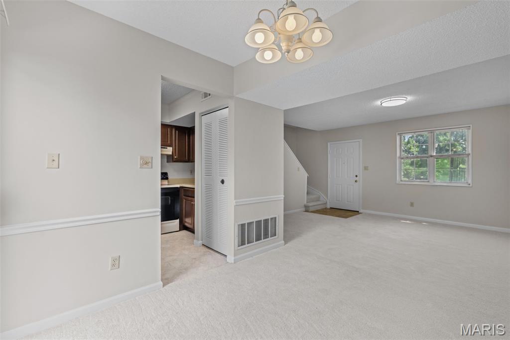 Brentwood Forest Condo Ph Six T - Residential