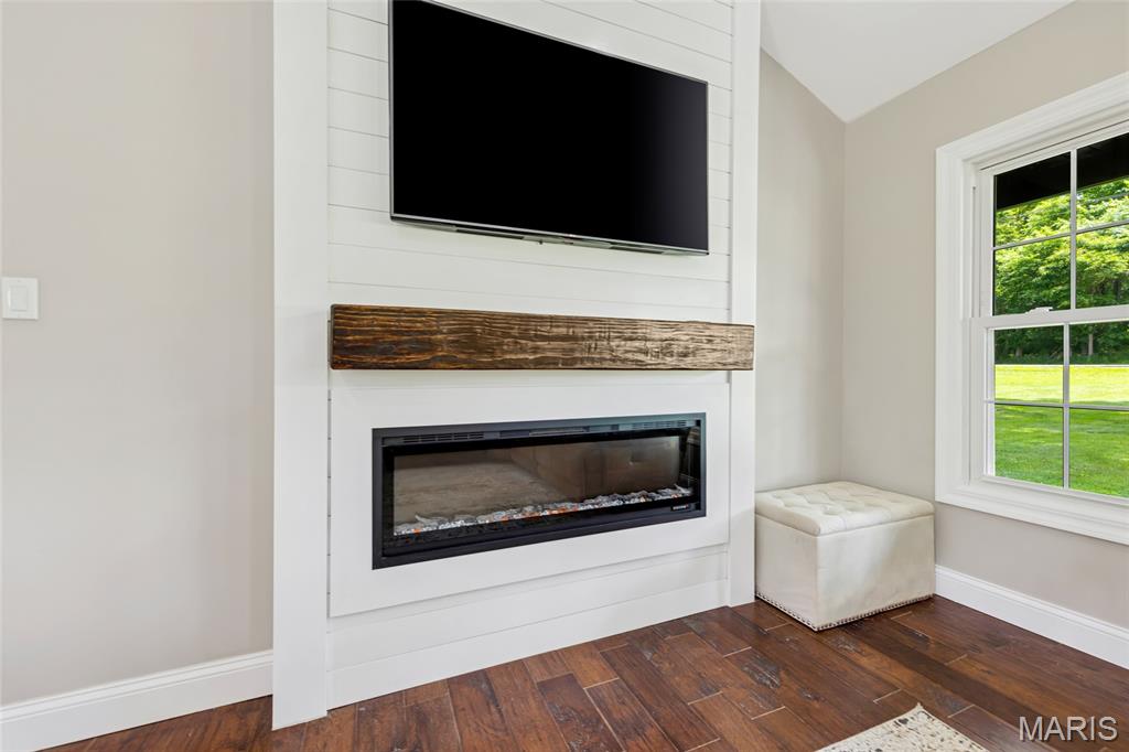 Fox Creek Valley 2 - Residential