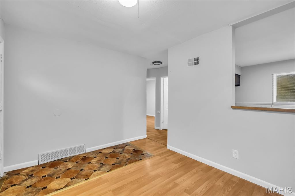 Castle Point Unit 2 - Residential Income