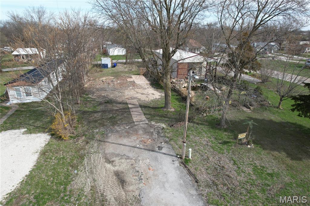 Build-ready residential lot in the City of Truesdale w/ public water and sewer on-site and no subdivision restrictions. Ideal setting for a single-family home with the benefit of being right next to Warrenton and close to everyday conveniences including shopping, dining, and commuter routes. Hard-to-find opportunity for buyers, builders, or investors looking for an affordable lot with city utilities already available. The location offers flexibility and convenience without the added limitations of a subdivision. Priced at $40,000, this is a great chance to secure a homesite in a growing area of Warren County. Buyer to verify zoning, building requirements, and any additional permitted uses w/ the City of Truesdale