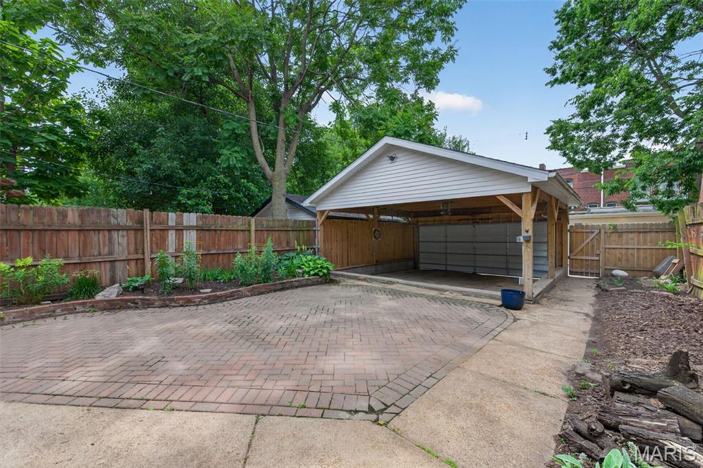 Nicholsons Add 01 - Residential