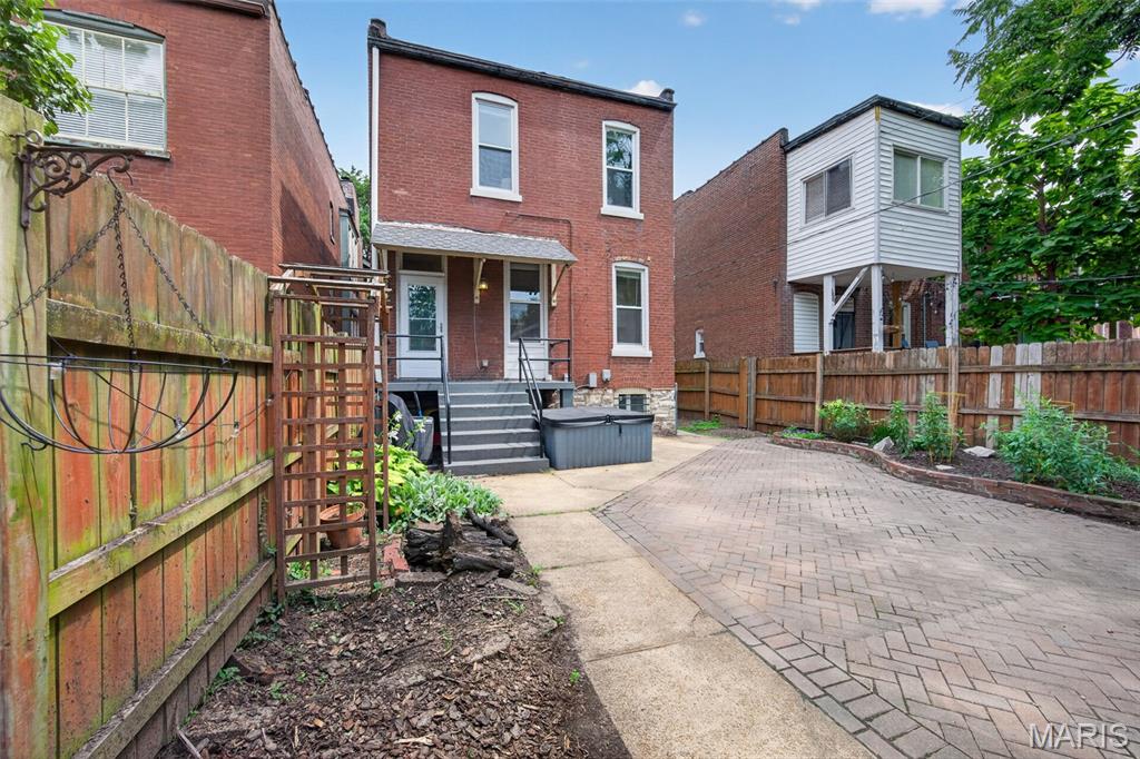 Nicholsons Add 01 - Residential